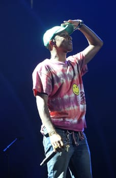 Pharrell Williams   beim    Global Citzen Festival 2017  in Hamburg -Barclacard Arena