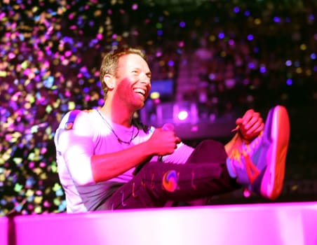 Coldplay Saenger Chris Martin life beim Global Citzen Festival 2017 in Hamburg -Barclacard Arena