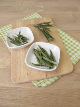 Dried olive leaves