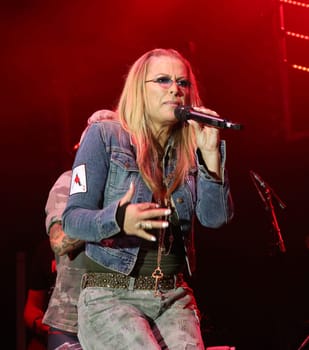 Anastacia Newkirk begeisterte die Fans auf der NDR Sommertour Buehne mit ihrer Best-of-Show in Hamburg