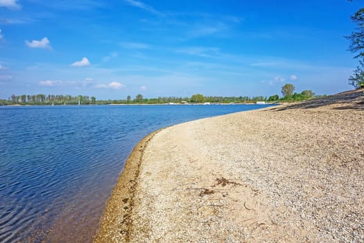 Kollerinsel Bruehl, view from the stony beach