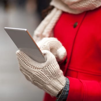 Short battery life in cold weather - Weather Drains Your Cell Phone