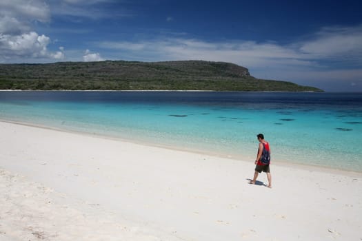 Der Strand Landschaft auf der Jaco Insel im Hintergrund im oestlichsten Punkt an der Timorsee in Ost Timor auf der in zwei getrennten Insel Timor in Asien.