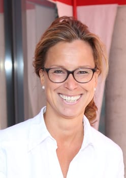 Karola Veit  , Bürgerschaftspräsidentin  Hambuerg .Stadtteilfest  in Hamburg  -Rotheburgsort mit Programm am 04.09.2017