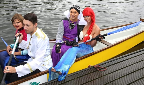 Franziska Menke,Marcell Damaschke ,Julian F.M. Stoeckel ( evil stepmother of Snow White ) and Micaela Schaefer ( mermaid Arielle ) ,. Dragon boat race in favor of Hamburg children's aid projects at the Hansa Rowing Club on the Alster Hamburg ,09.09.2017.