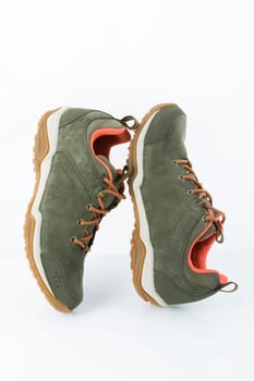 Casual shoes