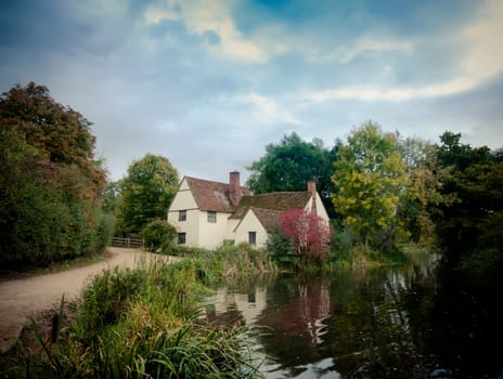 willy's lott's famous old white cottage house in flatford suffolk