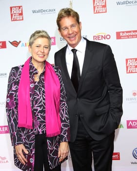 Thomas Heinze and prize-winning Barbara Staecker ,. Goldene Bild der Frau 2017 Award ceremony at the AIDA Prima in Hamburg ,21.10.2016..