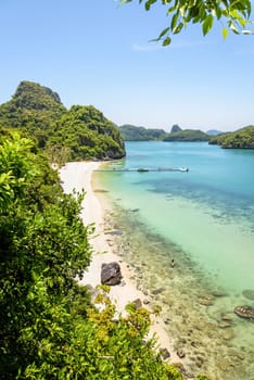 High angle view beautiful natural landscape of the beach, floating pier, islands and sea in summer from Ko Wua Talap viewpoint at Mu Ko Ang Thong National Marine Park in Gulf of Thailand, Surat Thani province