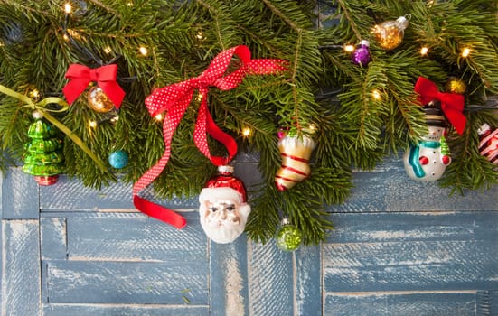 Froehliche decoration with fir branches for Christmas
