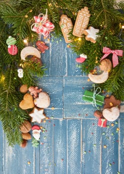 Places and nuesses in front of fir branches at Christmas
