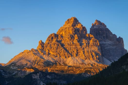 Three peaks seen from the south - Tre Cime di Lavaredo from zhe south