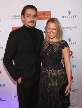 Nova Meierhenrich mit Freund ,.Movie Meets Media 2017 im Hotel Atlantic Hamburg
