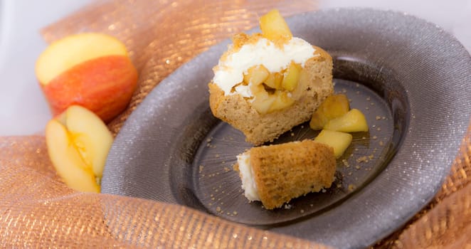 Baked Apple Cup Cake