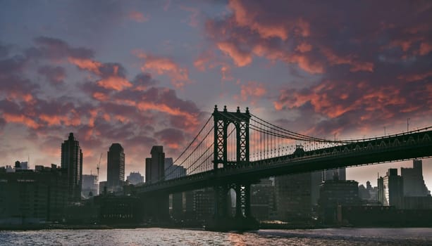 New York town, Manhattan bridge overcast day