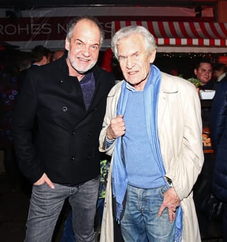 Marek Ehrhard and Wilhelm Wieben,. For the eighth time,the Grand Elysee Hamburg is hosting the traditional New Year's reception under the canopy of the Block family at the beginning of the new year. Uncomplicated,sociable - just different,this annual event in Hamburg on 04.01.2018 presents itself.