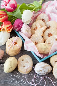 Folded places with jam and icing sugar for Easter
