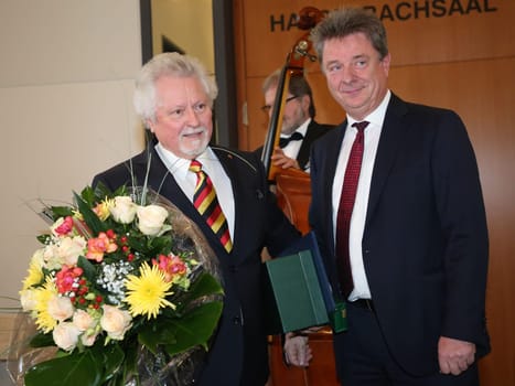 Former Lord Mayor of Magdeburg Willi Polte and Lord Mayor of Magdeburg Dr. Lutz Trümper (both SPD) at the ceremony for the 80th birthday of Magdeburg honorary citizen Willi Polte