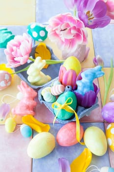 Colorful decoration for Easter with fresh tulips