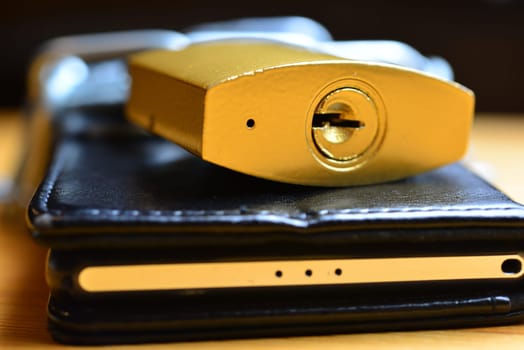 Mobile phone security chain with lock on the Internet Phone