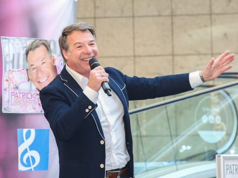Patrick Lindner at an autograph session on 13.02.2018 in Magdeburg