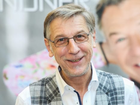 Peter Schäfer (life partner of Patrick Lindner) at an autograph session of Patrick Lindner on 13.02.2018 in Magdeburg