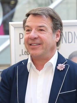 Patrick Lindner at an autograph session on 13.02.2018 in Magdeburg