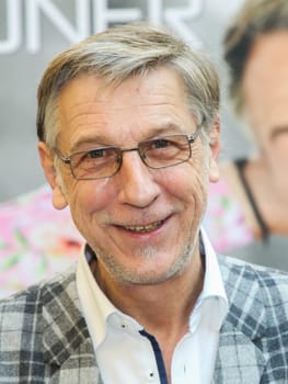 Peter Schäfer (life partner of Patrick Lindner) at an autograph session of Patrick Lindner on 13.02.2018 in Magdeburg