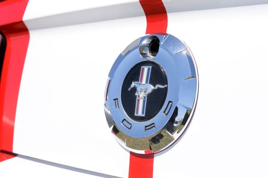 Logo Ford Mustang photographed in close-up