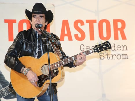 Tom Astor at a live performance with autograph session on 03.03.2018 in Magdeburg
