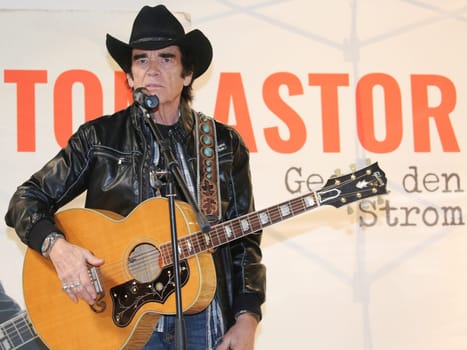 Tom Astor at a live performance with autograph session on 03.03.2018 in Magdeburg