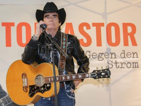 Tom Astor at a live performance with autograph session on 03.03.2018 in Magdeburg