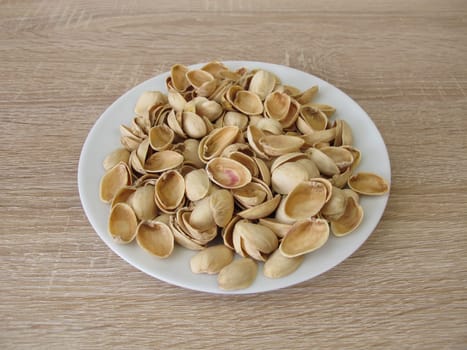 Pistachio bowls for crafting