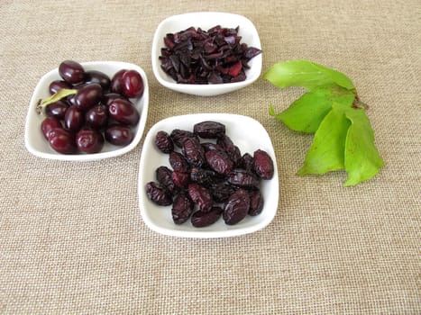Fresh and dried cornelian cherries
