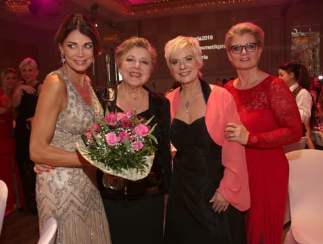 Gerit Kling,Marie Luise Marjan,Birgit Lechtermann,Andrea Spatzek ,. Presentation of the Gloria - German Cosmetics Award 2018 at the Hilton Düsseldorf