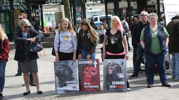 Demo participants,. The Action Alliance against Animal Experiments and animal rights initiative Hamburg called for a large demonstration (about 500 participants) against animal torture at the UKE and for modern animal-free research with prominent comrades-in-arms. The action took place as part of the International Day for the Abolition of Animal Experiments at the Town Hall - .28.04.2018.