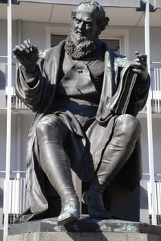 Hans Sachs Monument Square Nuremberg Children's Christmas Christmas Market Statue Great Nuremberg Son Drama Drama Dramatist Writer The Meistersinger of Nuremberg Gymnasium Children's Christmas