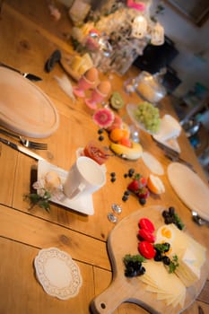 breakfast table