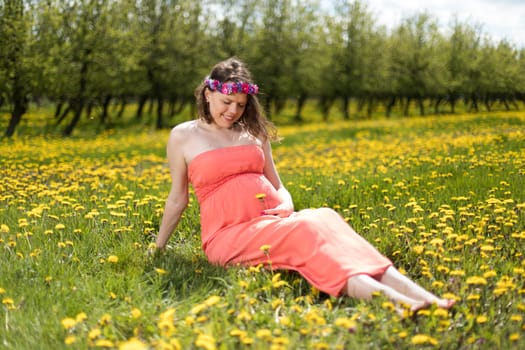 Meadow, Spring, Young beautiful pregnant woman