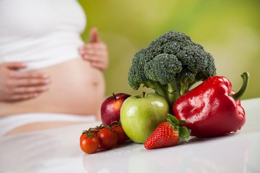 Pregnancy and nutrition, vitamins