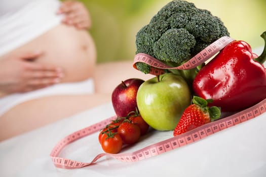 Pregnancy and nutrition, vitamins