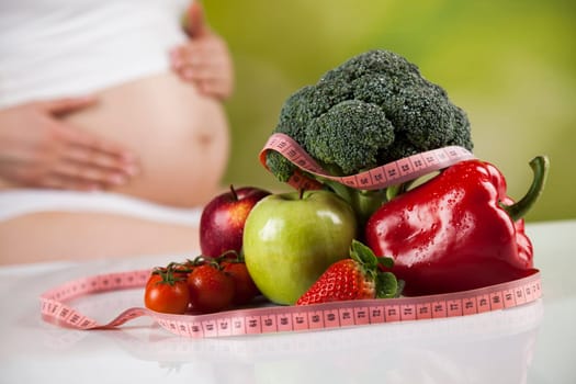 Pregnancy and nutrition, vitamins