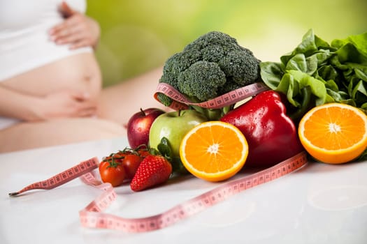 Pregnancy and nutrition, vitamins