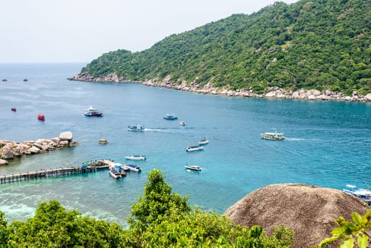 High angle view beautiful natural landscape sea at Ko Tao and pier for boat trip at Koh Nang Yuan Island during summer is a famous tourist attraction in the Gulf of Thailand, Surat Thani, Thailand
