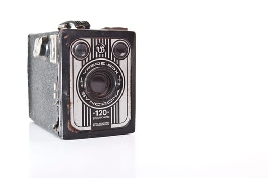 The Vrede-Box Syncrona made by Vredeborch Ltd in Germany in 1953.  It takes 120 film and also has a flash hotshoe.