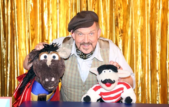 Dietmar Baer ,. Photo Opportunity of Sesame Street _ Alarm at the Circus at the Abrax Kadabrax Circus Tent Hamburg-Osdorf on 18.07.2018