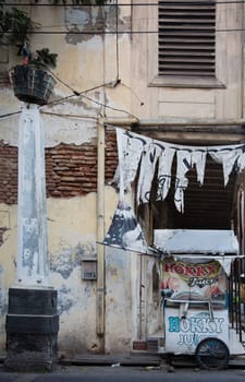 Semarang, Indonesia - september 13, 2015: Traditional street scene with street seller in Semarang, Indonesia.