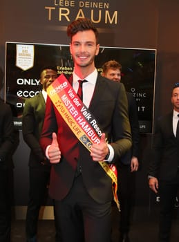 Tom von Holzapfel , Mister Hamburg 2018 Winner  ,  .Miss & Mister Hamburg modelcontest   2018 at the  Europapassage Hamburg . 31.08.2018