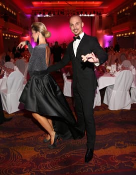 Christine Deck and Oliver Tienken dancing    at the University Gala Hamburg