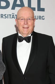 Dieter Lenzen (president university hamburg)    at the University Gala Hamburg
